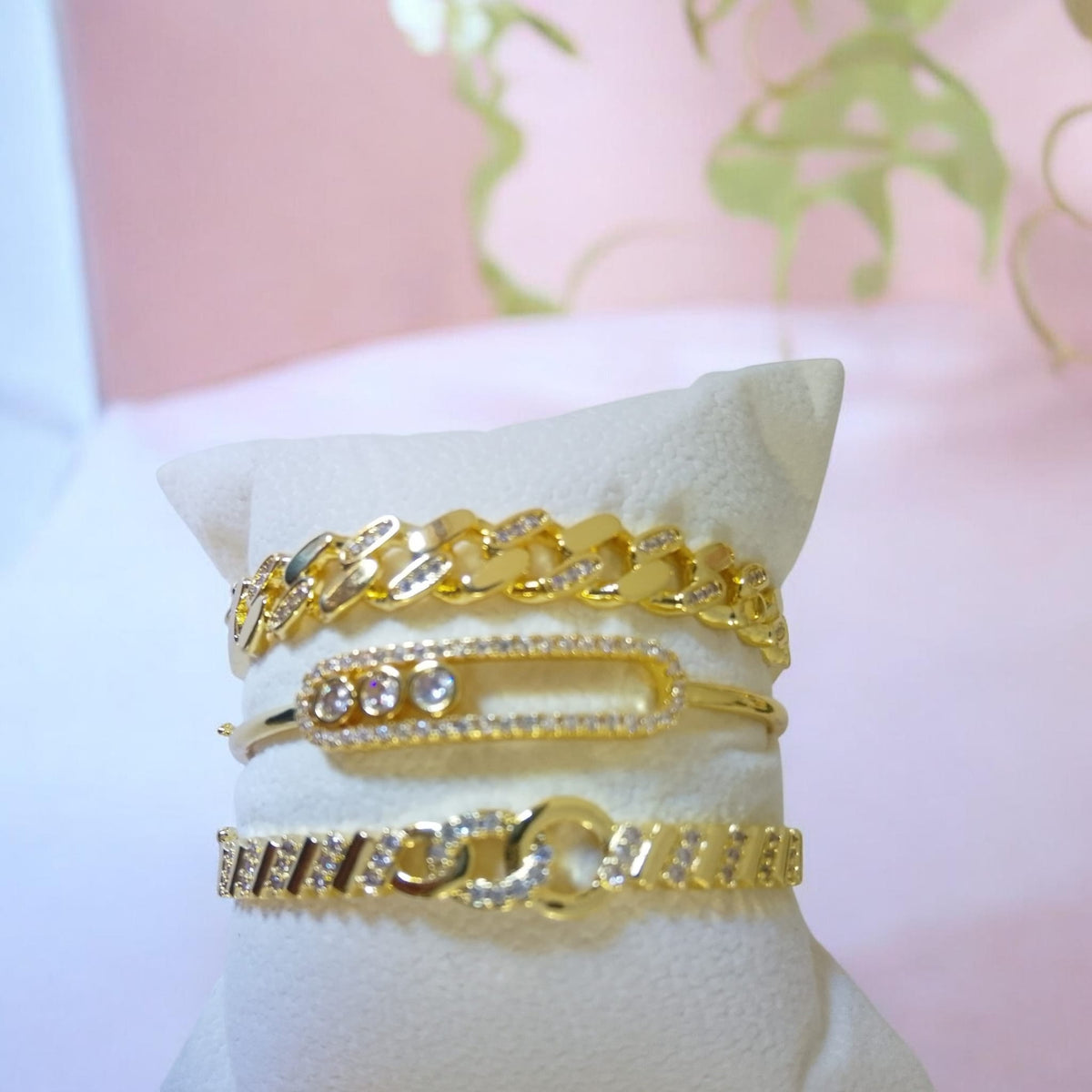 Set di 3 Bracciali in Acciaio Inossidabile Dorato con Zirconi - Collezione Elegance